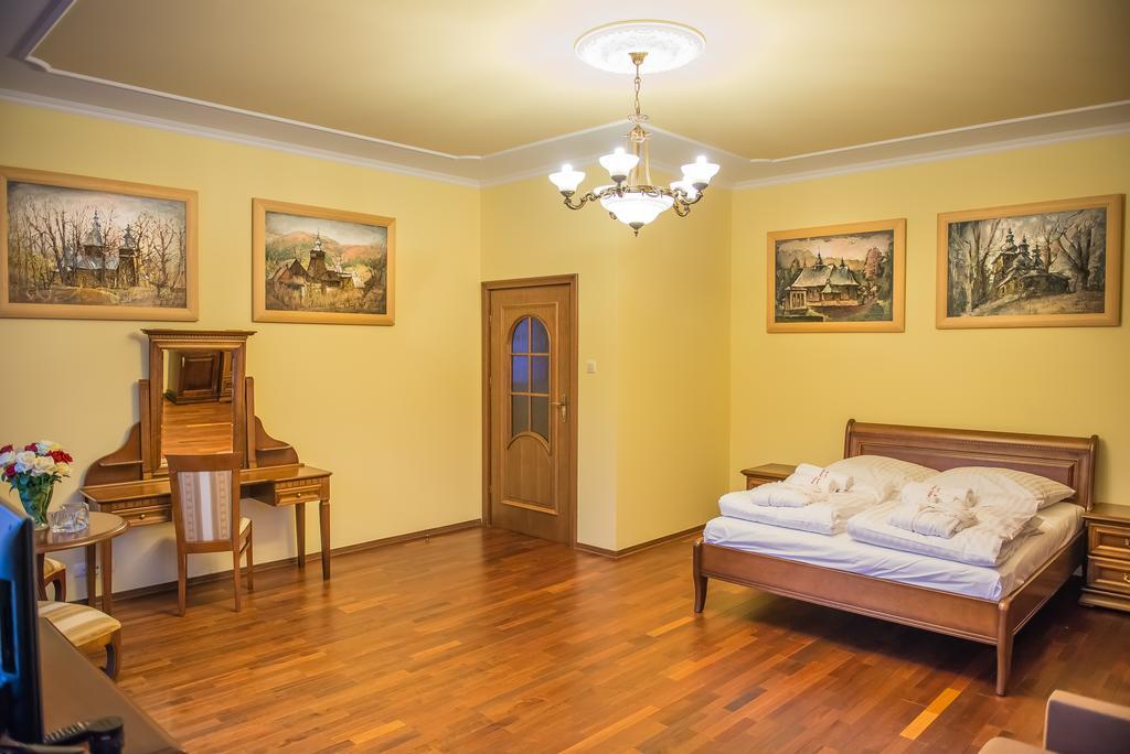 Hotel Victoria Cechini Krynica-Zdrój Habitación foto